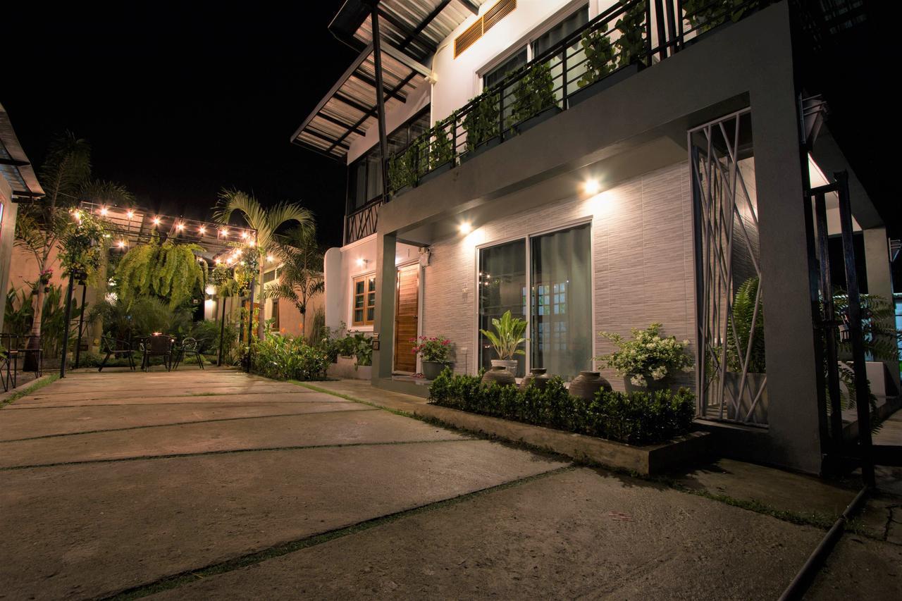 Casa Malee Hotel Chiang Mai Exterior photo
